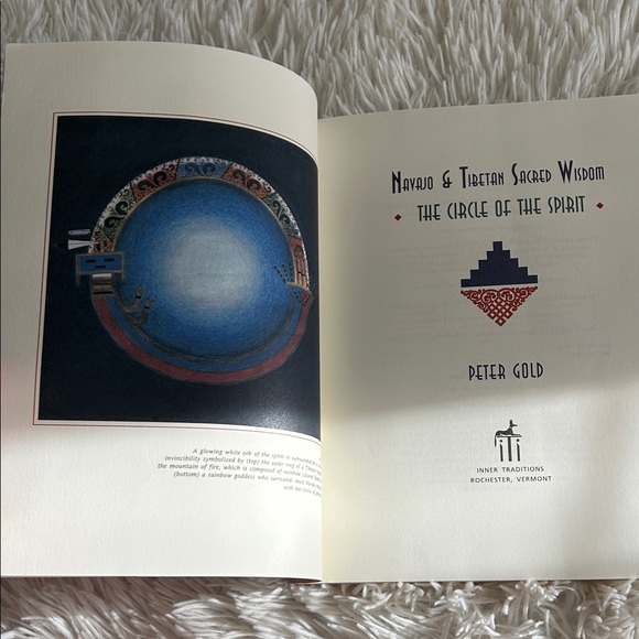 Navajo & Tibetan Sacred Wisdom Book, Circle of Spirit by Peter Gold - Picture 9 of 9